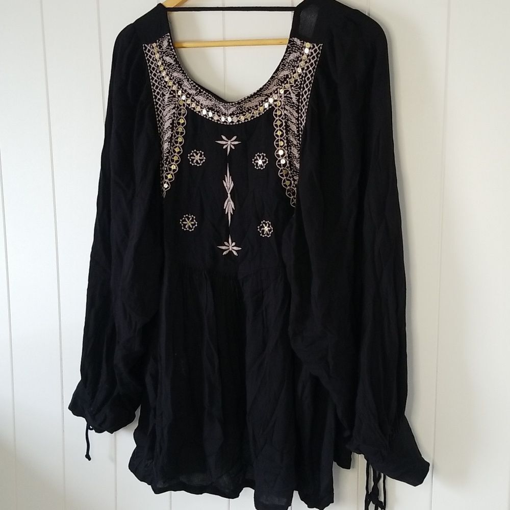 Anandas Collection Bali Birdie Peasant Top Embroi… - image 4